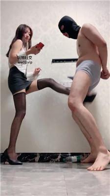【网盘】【米奇妙妙屋】黑丝高跟踩/踢裆/耳光揪耳朵/滴蜡 bf46540
