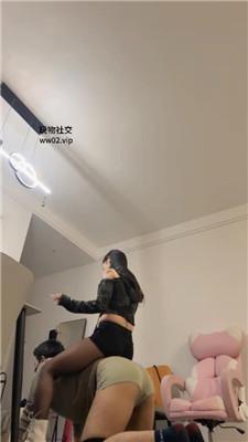 【网盘】【莫吉托】短靴黑丝踩虐/重度鞭打/虐乳喂口水 bf46545