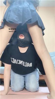 【网盘】【鹿可】可爱学生-白丝舔/吮吸脚趾/脚深喉/坐脸窒息 bf46674