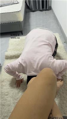 【网盘】【沐沐大大】母畜-闺蜜下跪说想舔脚 JS241107-7