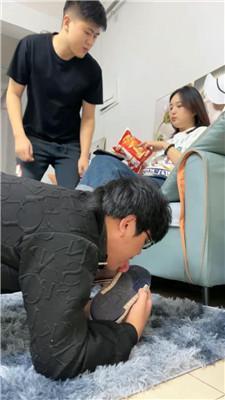 【网盘】【萝卜俱乐部】家奴生活化伺候夫妻主 JS241108-9