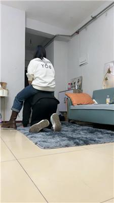 【网盘】【萝卜俱乐部】家奴生活化伺候夫妻主 JS241108-9