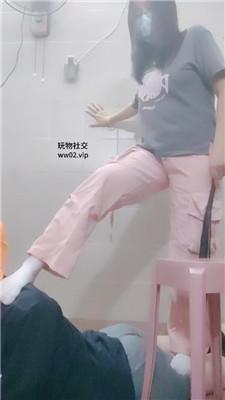 【网盘】【奇了怪了】白袜踩虐/鞭打/坐脸窒息 JS241108-16