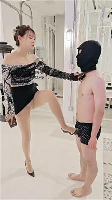 【网盘】【宇婉莹】身高差羞辱-高跟玉足踢踹虐 bf46773