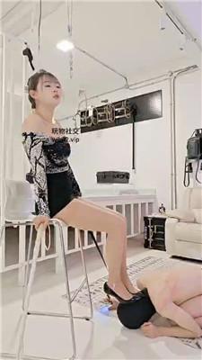 【网盘】【宇婉莹】身高差羞辱-高跟玉足踢踹虐 bf46773