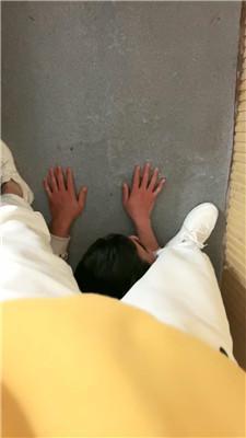 【网盘】【刘二狗】开发站街女小白鞋短丝虐 JS241110-16