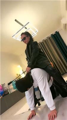 【网盘】【傲雪】马术训练-高跟长靴玩虐/喂口水 bf46852