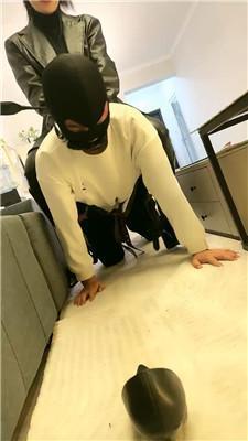 【网盘】【傲雪】马术训练-高跟长靴玩虐/喂口水 bf46852