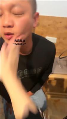 【网盘】【子熙大人】餐厅包间公开虐狗-白袜诱惑虐 JS241112-21