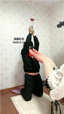 【网盘】【希雅】红丝美腿诱惑/吊绑重度虐打 JS241112-28