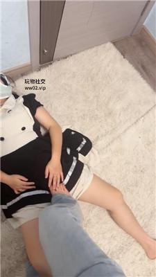 【网盘】【小凤梨】下贱闺蜜内裤套头伺候 JS241112-31