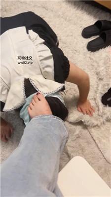 【网盘】【小凤梨】下贱闺蜜内裤套头伺候 JS241112-31