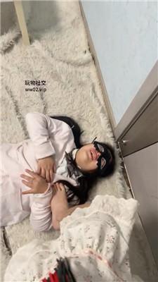 【网盘】【小凤梨】裸足踩你们的女神犬 bf49933