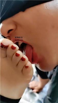 【网盘】【魅尊女皇】寂寞少妇调邻居-高跟玉足虐 JS241112-35