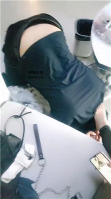 【网盘】【魅尊女皇】寂寞少妇调邻居-高跟玉足虐 JS241112-35