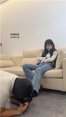 【网盘】【白鹭】素人S-跪舔高跟/抽耳光/转胯骑马/踩踏 bf49912