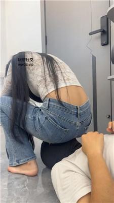 【网盘】【白鹭】素人S-跪舔高跟/抽耳光/转胯骑马/踩踏 bf49912