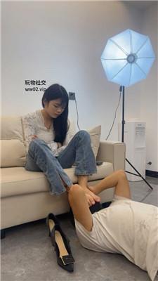 【网盘】【白鹭】素人S-跪舔高跟/抽耳光/转胯骑马/踩踏 bf49912