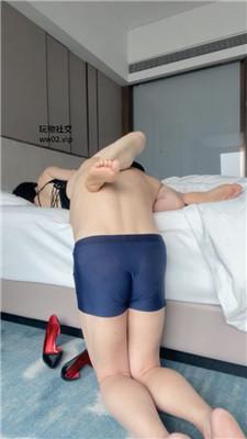 【网盘】【红颜】骚狗伺候白富美S起床 bf49891