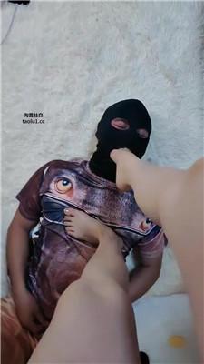 【网盘】【柠檬】贱狗就喜欢吸吮白嫩的脚指头 JS241112-50