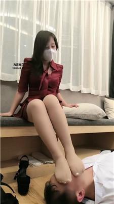 【网盘】【夏媛】高跟踩踏/喂口水/中指鄙视 bf49898