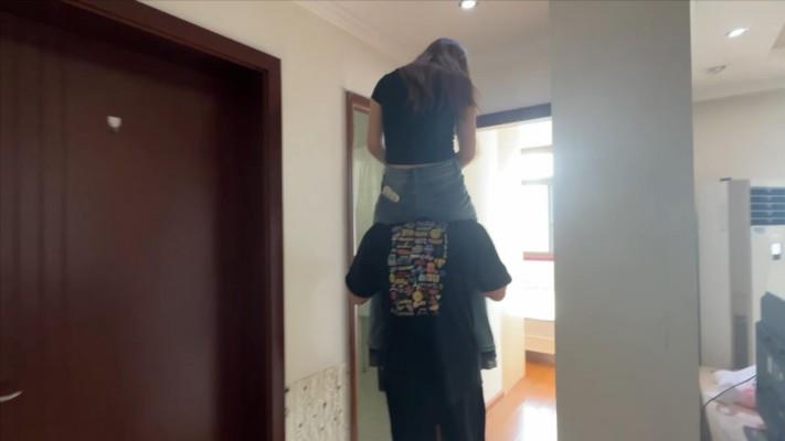 【爱秀套图】【208宿舍】室内骑马骑脖子 YC-241104-5