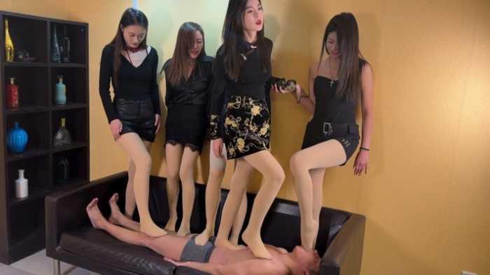 【爱秀套图】【蛋碎娇娃】『超S·联盟』集团调教之奴性压迫 YC-250101