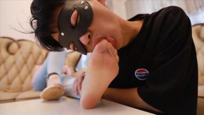 【爱秀套图】〖H.P.L栖心之栈〗—女总裁的舍身救赎 HPL-241218