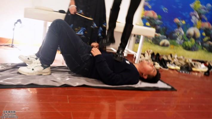 【网盘】双S玩踩踏玩弄小狗狗 JS241113-23