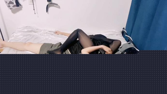 【爱秀套图】黑丝美女绞杀惩罚小偷 JS241123-19