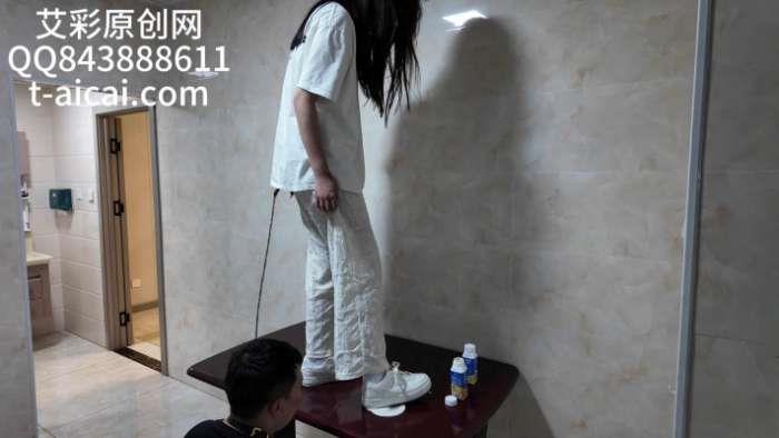 【网盘】『chnnsct1818』屈服在心狠女生的脚下 YC-241122-2