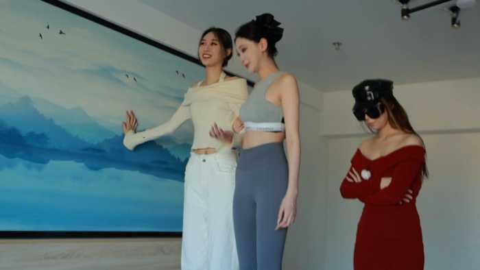 【爱秀套图】绝美3车模群踩女M YC-241124-8