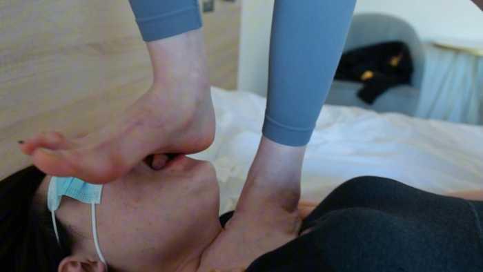 【爱秀套图】绝美3车模群踩女M YC-241124-8