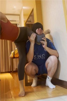 【爱秀套图】迷之女主瑜伽裤丝袜高踢 侧踩 窒息 YC-241124-4