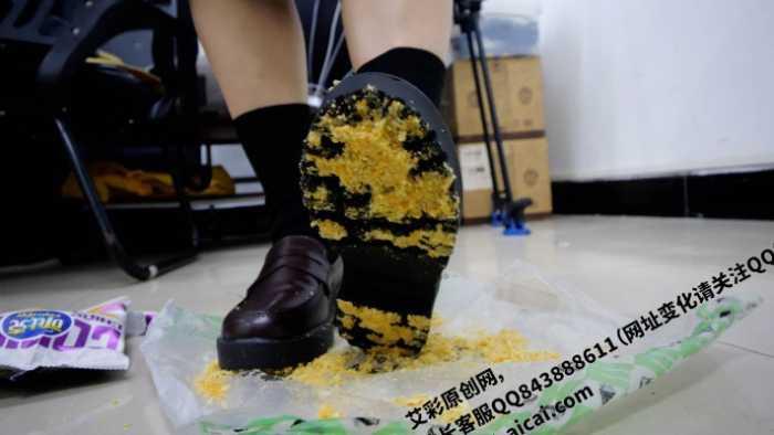 【爱秀套图】【第5风格】00后踩食物合集第三部 BPYC-241202-2