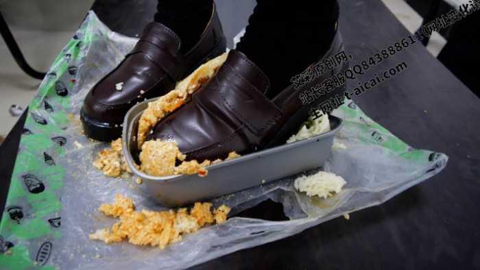 【爱秀套图】【第5风格】00后踩食物合集第三部 BPYC-241202-2