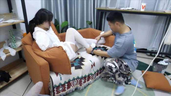 【网盘】【第5风格】剧情00后被入室抢劫捆绑勒晕舔脚 第三部 JS241204~1