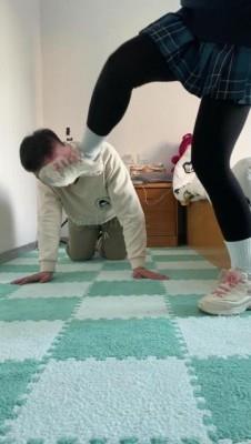 【网盘】【精神小妹】女神全体重踩踏暴力踢踹虐M JS241209~6