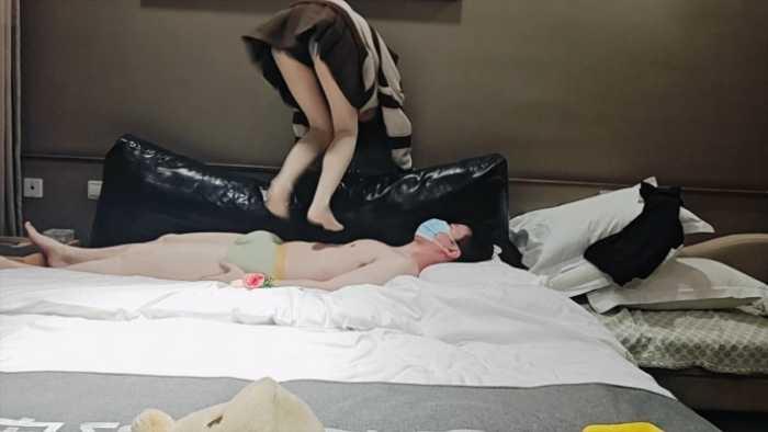 【爱秀套图】【啦啦啦】新开发的cos小姐姐爆踩 ACYC-3940