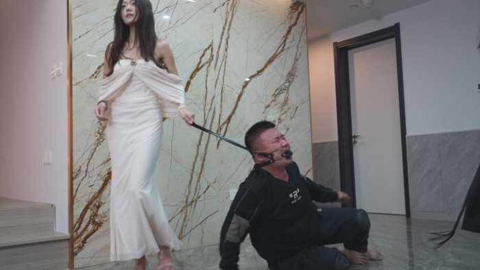 【爱秀套图】双S大美脚重度深喉窒息后芭蕾舞全体重脚尖踩脖子霍霍死狗 YC-241217