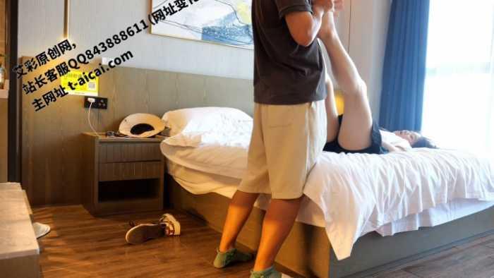 【爱秀套图】【第5风格】爱上补课老师的白嫩脚强制把玩 YC-241215-7