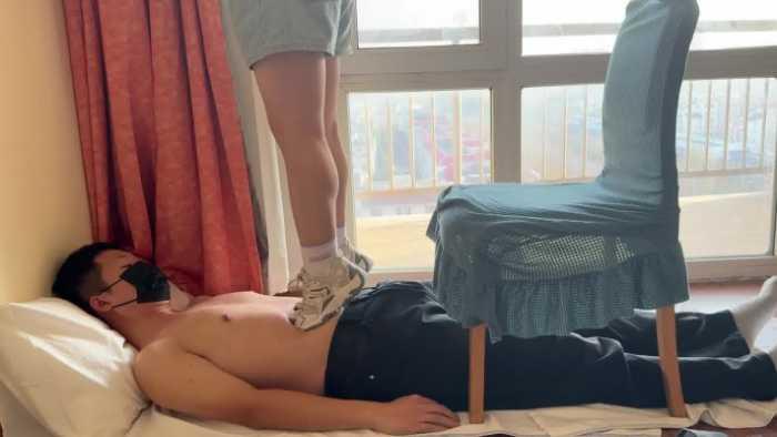 【爱秀套图】【素人老师】素人小琴老师的运动鞋跳踩 YC-241225-2