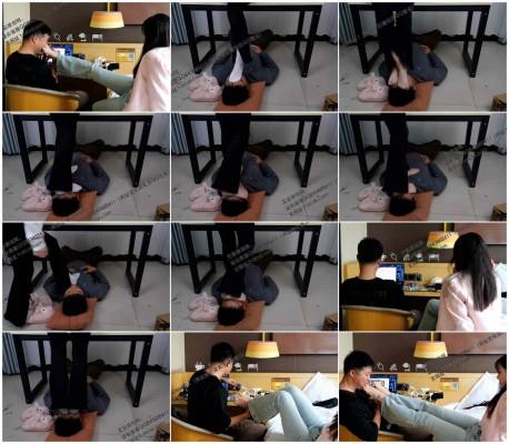 【爱秀套图】【第5风格】00后下班日常喂同事吃脚 YC-250102-7