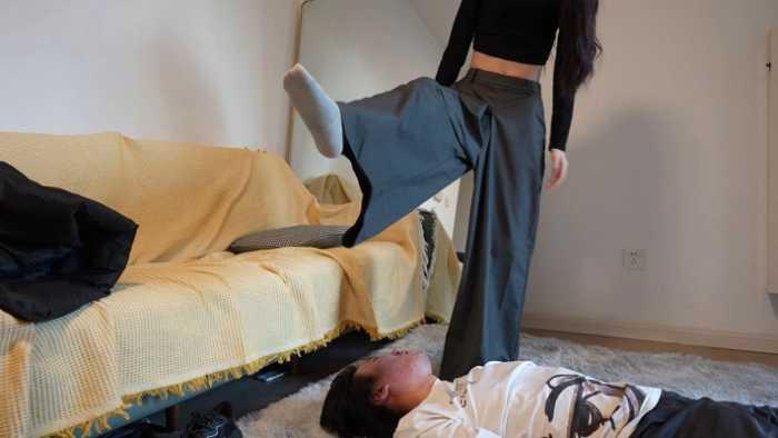 【爱秀套图】【红颜榜】超美素人青禾调脚奴 YC-250103-2