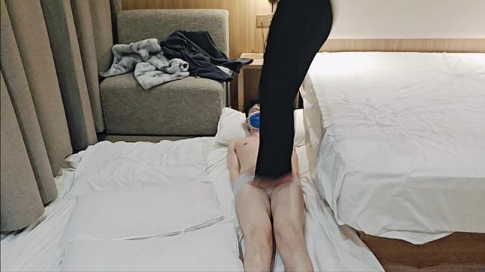 【网盘】【啦啦啦】新开发的学生s爬山后超暴力跳踩 ACYC-4127