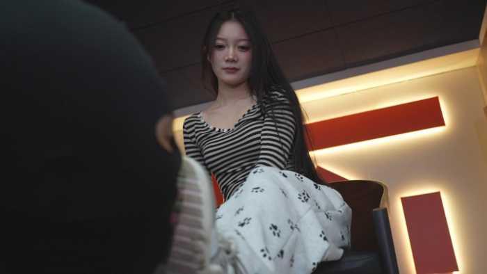 【爱秀套图】最美素人小美女首次含笑虐狗 暴力西安小野传授凶残虐狗 YC-250126-3