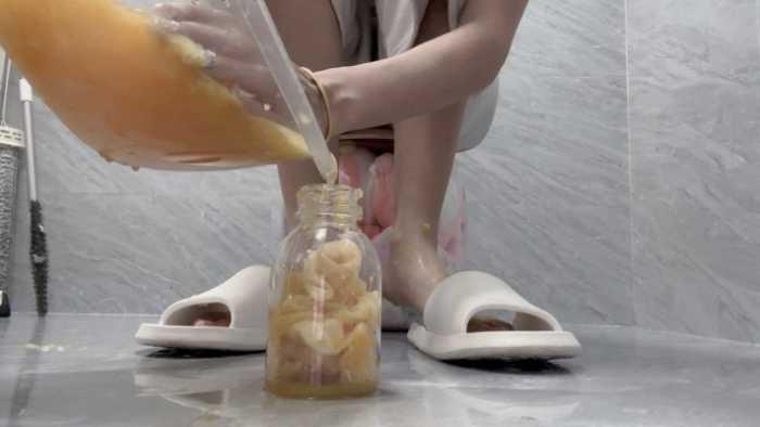 【网盘】【莓子】白袜加光脚榨橙汁，袜子泡橙汁打包 YC-250126-2