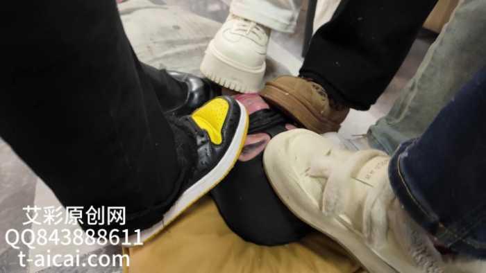 【爱秀套图】『chnnsct1818』脏黑馒头混合圣水喂食贱狗 YC-250129-6