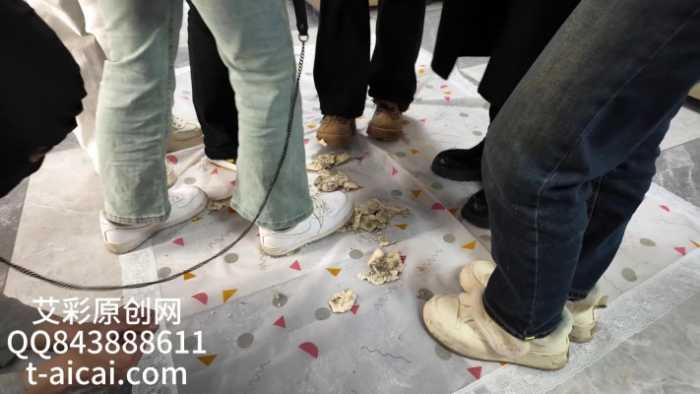 【爱秀套图】『chnnsct1818』脏黑馒头混合圣水喂食贱狗 YC-250129-6