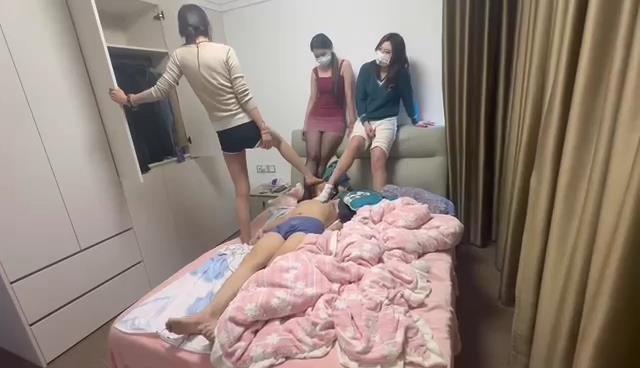 【爱秀套图】2025新春巨献4人丝足空降篇 YC-250130